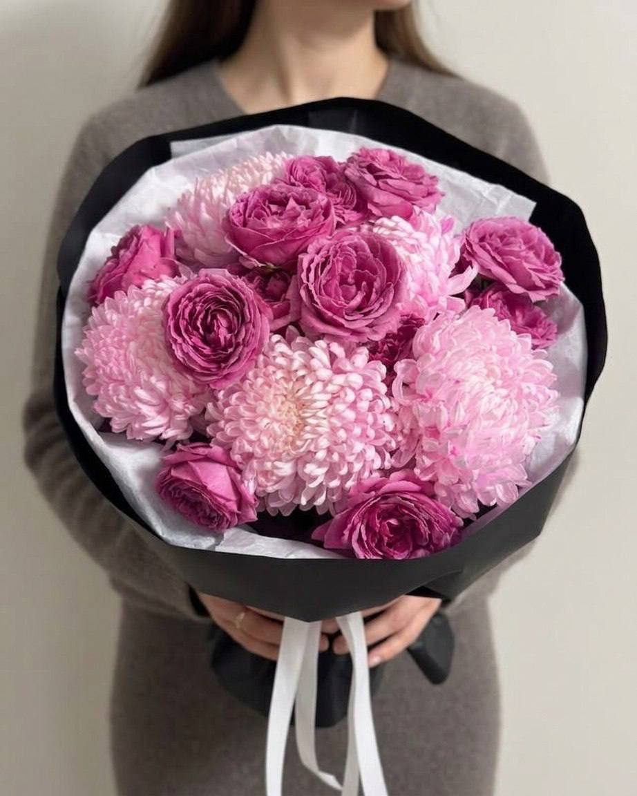 Авторский букет «Малиновый рассвет»